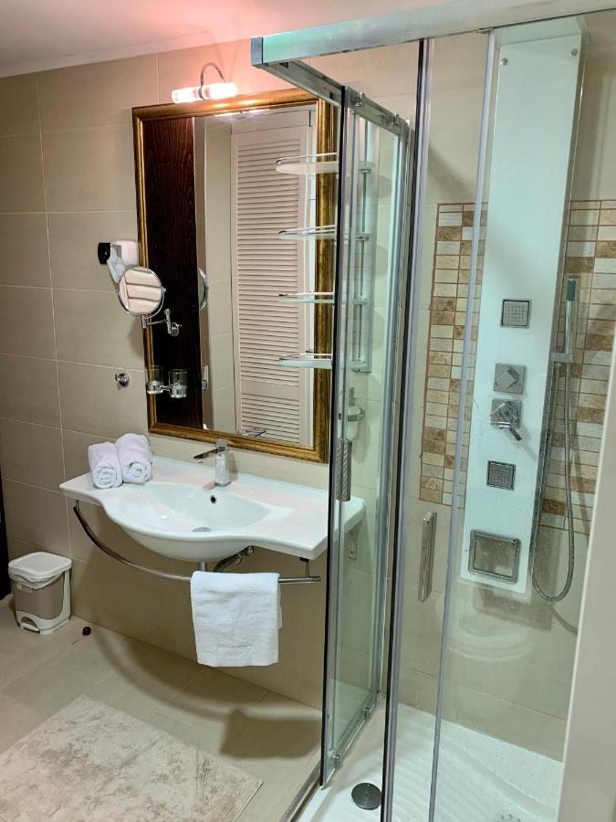 A01 Setany-Silverine Apartmanhaz-Orzoett Parkoloval Balatonfüred Eksteriør billede